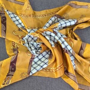 Elegant Gold and White Scarf